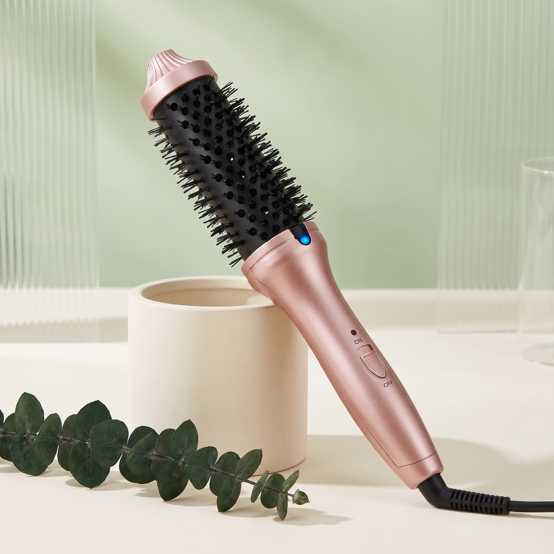 Tailwind Blowout Brush in Pink